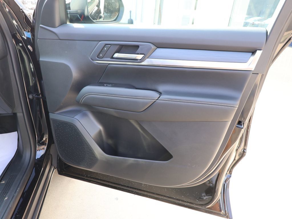 New 2027 GMC Terrain Elevation w/ Elevation Premium Package AWD/4WD image 33