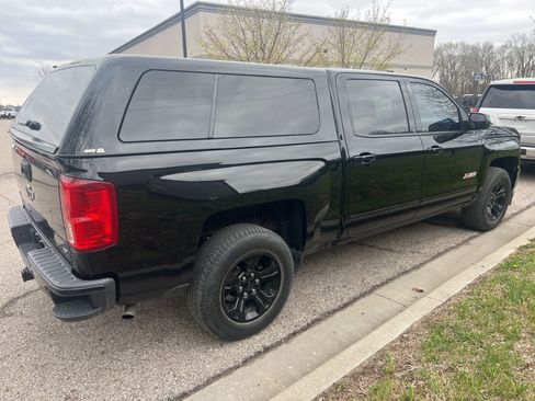 Used 2017 Chevrolet Silverado 1500 LTZ Z71 w/ Midnight Edition image 5