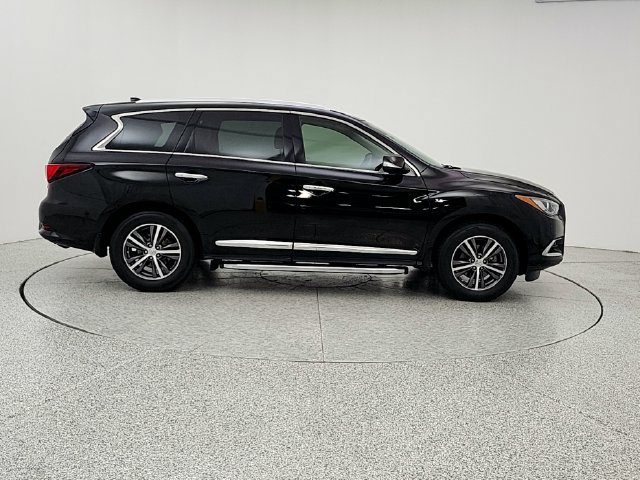 Used 2017 INFINITI QX60 FWD image 4