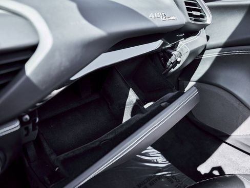 Used 2018 Ferrari 488 Spider image 73