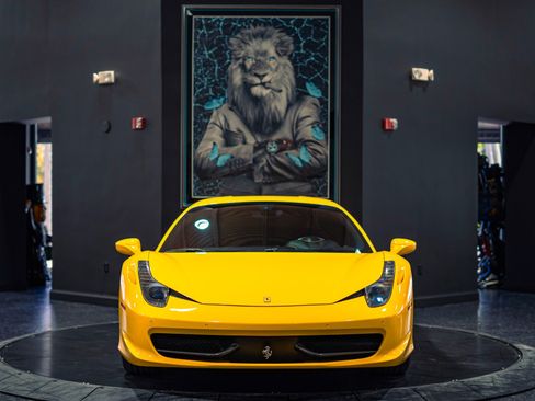 Used 2011 Ferrari 458 Italia Coupe RWD image 28