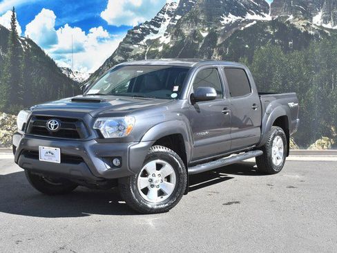 Used 2014 Toyota Tacoma 4x4 Double Cab w/ TRD Sport Package image 6