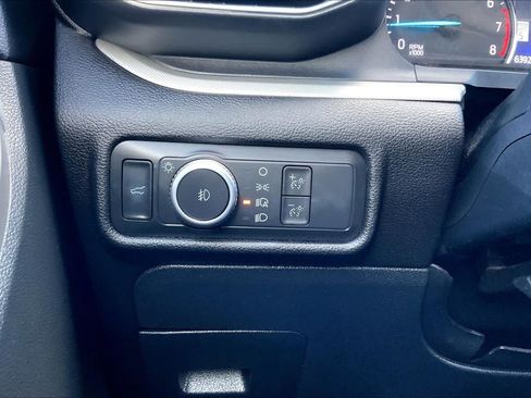 Used 2021 Ford Explorer XLT w/ Equipment Group 202A RWD image 33