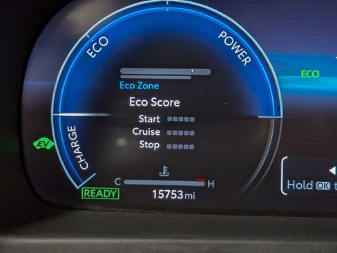 Used 2025 Toyota Crown Signia image 28