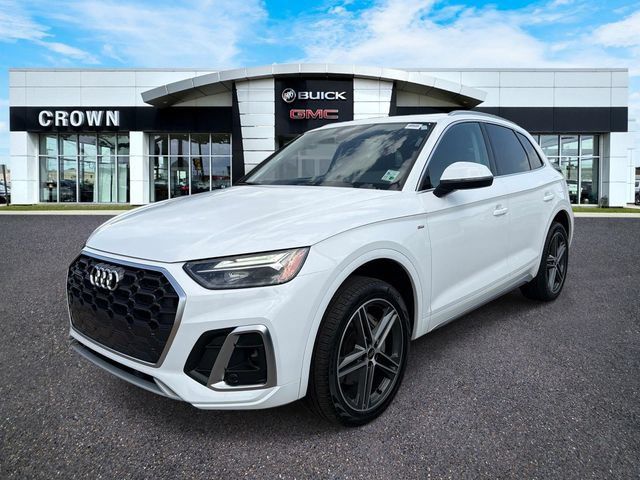 Used 2025 Audi Q5 e Premium AWD/4WD image 1