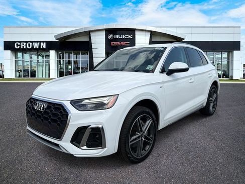 Used 2025 Audi Q5 e Premium AWD/4WD image 1