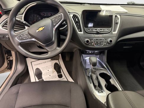 Used 2024 Chevrolet Malibu LT image 9