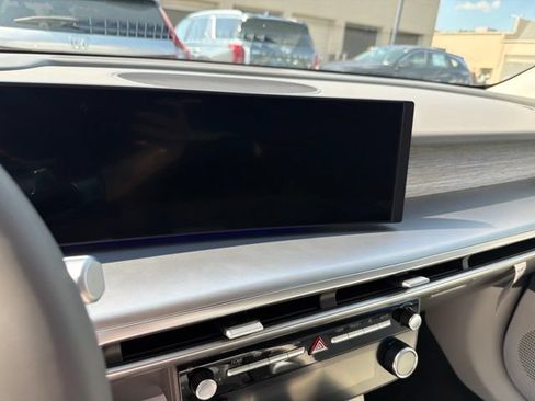 Certified 2026 Hyundai Ioniq 9 SEL AWD/4WD image 14