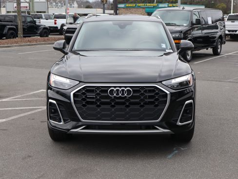 Used 2024 Audi Q5 e Premium image 3