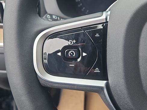 New 2026 Volvo XC60 B5 Plus w/ Protection Package Premier image 16