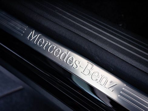 Certified 2025 Mercedes-Benz GLA 250 4MATIC image 37