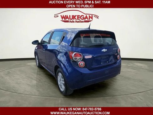 Used 2014 Chevrolet Sonic LT w/ Fun and Sun Package image 2