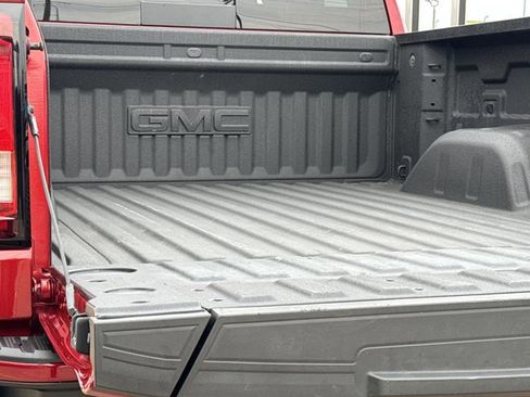 Used 2025 GMC Sierra 1500 AT4 w/ AT4 Premium Package image 10