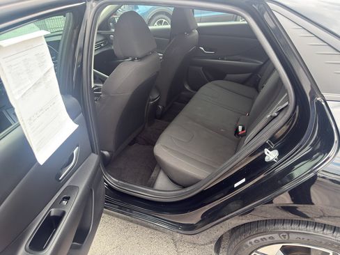Used 2023 Hyundai Elantra SEL w/ Convenience Package FWD image 23