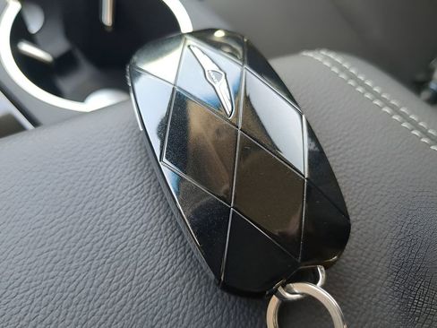 New 2026 Genesis G70 2.5T image 31