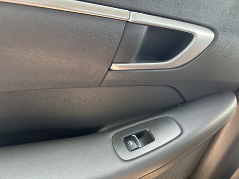 Used 2021 Hyundai Sonata SE image 18