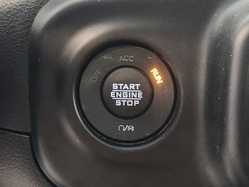 Used 2021 Jeep Wrangler Sport AWD/4WD image 20