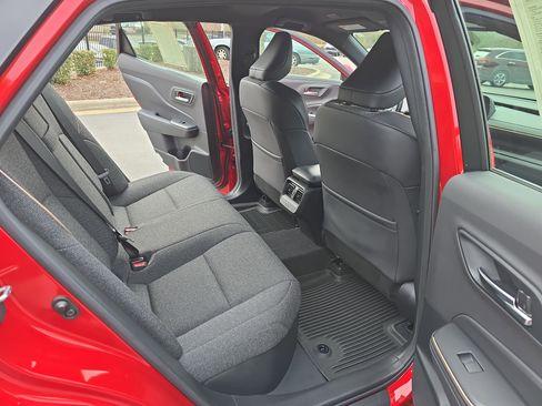 Used 2023 Toyota Crown XLE image 11