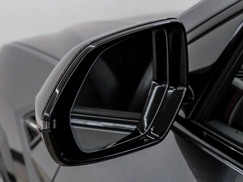 Used 2020 Lamborghini Urus image 52