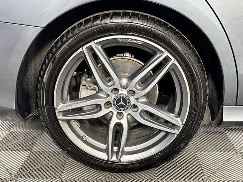 Used 2019 Mercedes-Benz E 300 image 31