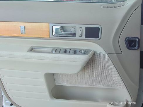 Used 2007 Lincoln MKX 2WD image 15