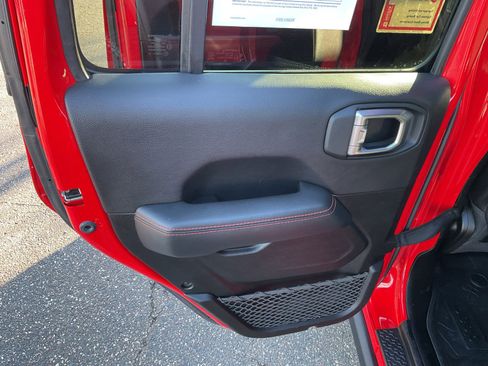 Used 2022 Jeep Gladiator Rubicon w/ LED Lighting Group image 20