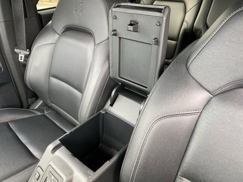 Used 2025 Ford Bronco Big Bend image 42