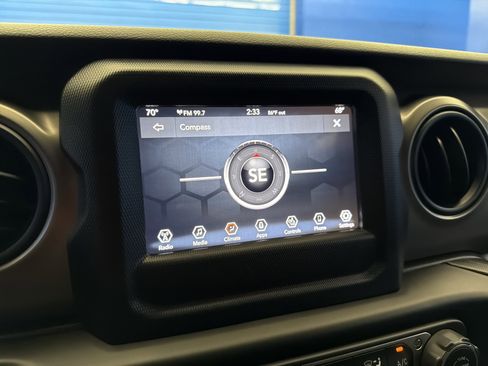 Used 2020 Jeep Wrangler Unlimited Sport S AWD/4WD image 19