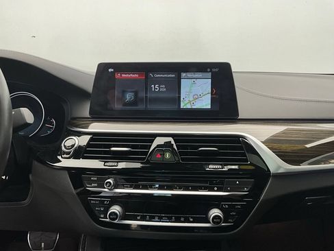 Used 2018 BMW 540i xDrive w/ M Sport Package AWD/4WD image 11