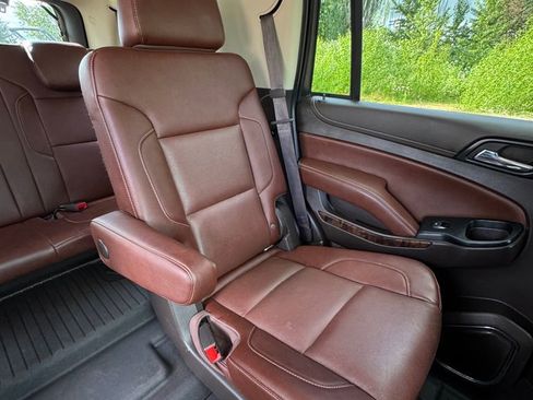 Used 2019 Chevrolet Tahoe Premier AWD/4WD image 32