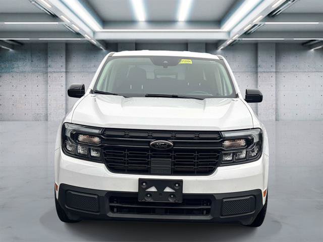 Used 2024 Ford Maverick Lariat w/ Black Appearance Package FWD image 2