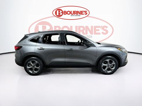 Used 2025 Ford Escape ST-Line AWD/4WD image 10