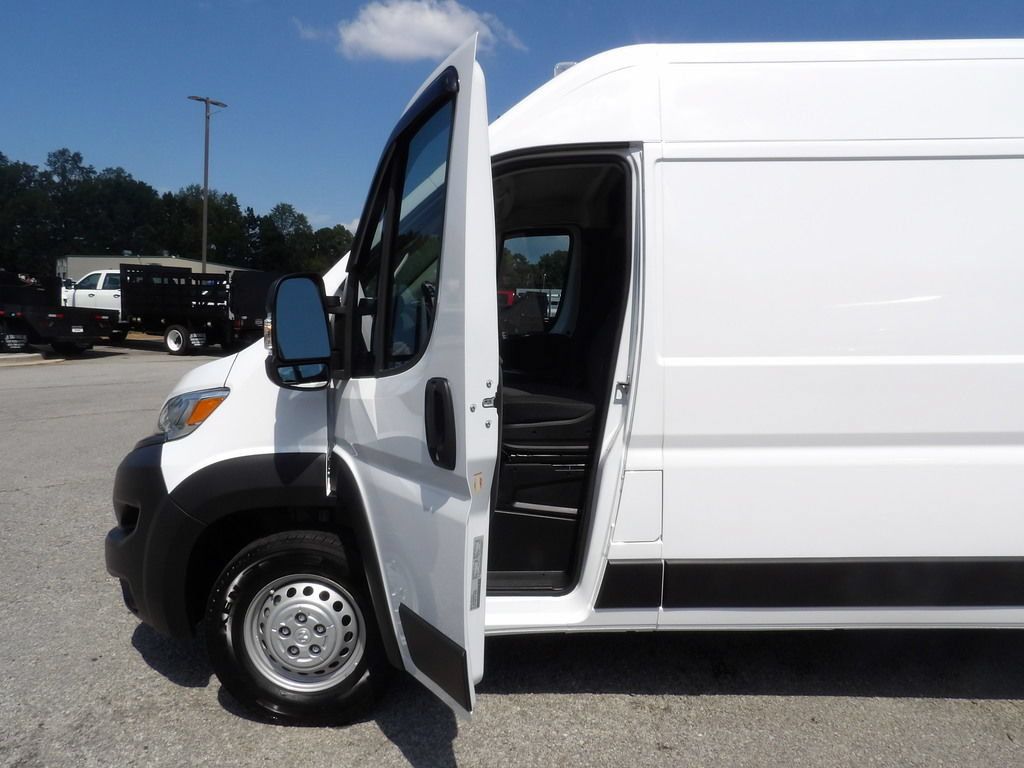 Used 2024 RAM ProMaster 2500 FWD image 13