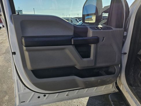 Used 2019 Ford F350 XL w/ Power Equipment Group image 4