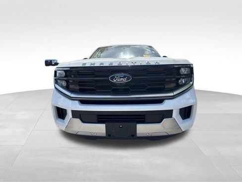 Used 2025 Ford Expedition Max Platinum AWD/4WD image 2