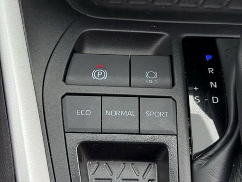 Used 2025 Toyota RAV4 XLE Premium FWD image 21