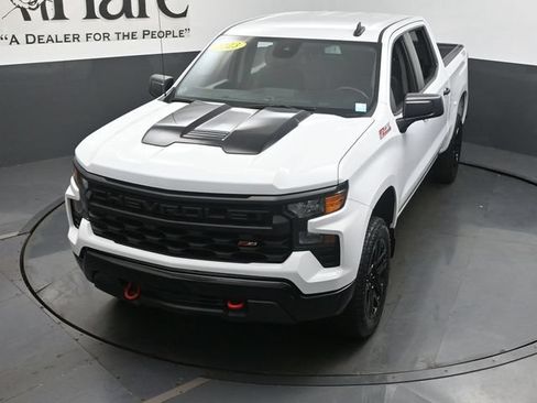 Used 2023 Chevrolet Silverado 1500 Custom Trail Boss AWD/4WD image 61