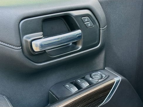 Used 2020 Chevrolet Silverado 1500 LT Trail Boss image 21