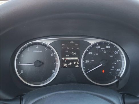 New 2025 Nissan Kicks Play S image 17