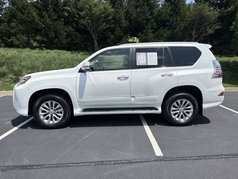Used 2015 Lexus GX 460 w/ Premium Package AWD/4WD image 7