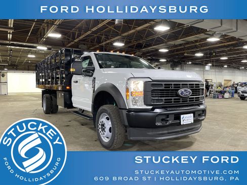 New 2025 Ford F550 4x4 Regular Cab Super Duty image 1