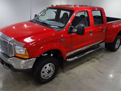 Used 2000 Ford F350 4x4 Crew Cab Super Duty image 2