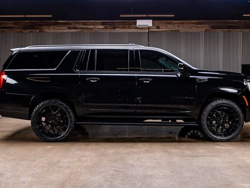 Used 2026 GMC Yukon XL Denali Ultimate AWD/4WD image 11