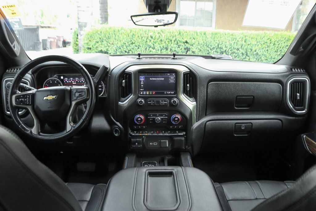 Used 2020 Chevrolet Silverado 2500 High Country w/ Technology Package AWD/4WD image 29