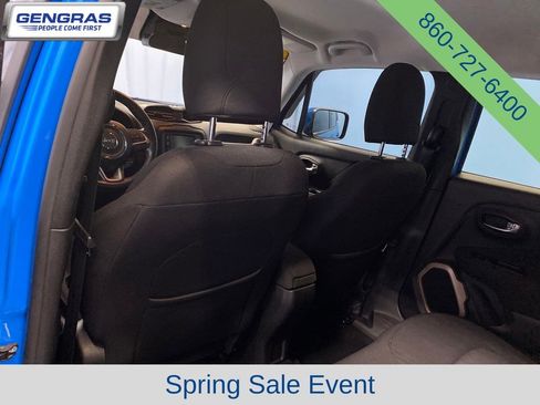 Used 2015 Jeep Renegade Latitude AWD/4WD image 28