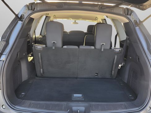 Used 2018 Nissan Pathfinder S image 25