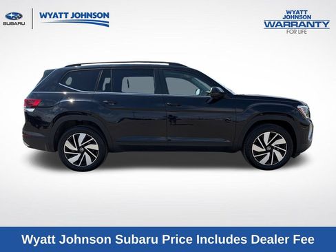 Used 2025 Volkswagen Atlas SE AWD/4WD image 8