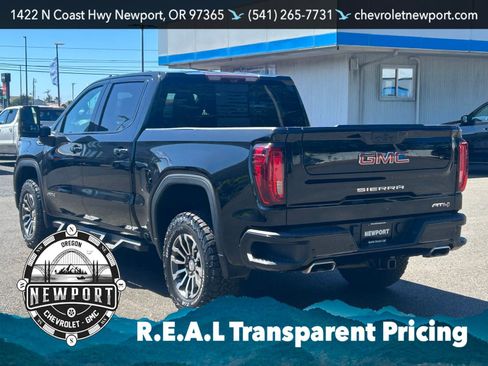 Used 2021 GMC Sierra 1500 AT4 w/ AT4 Value Package AWD/4WD image 8