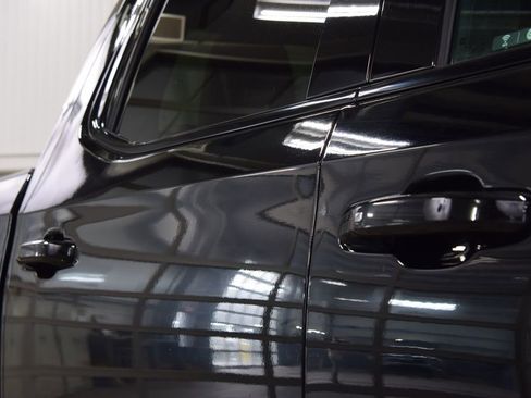 Used 2023 GMC Sierra 1500 AT4 w/ AT4 Premium Package image 23