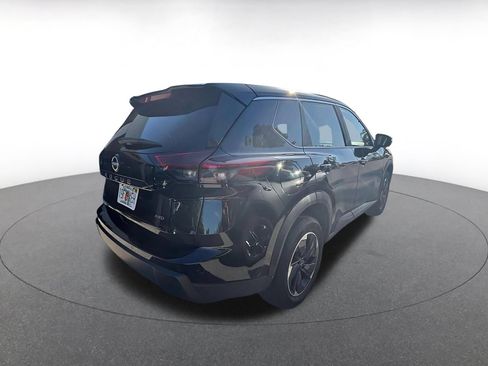 Used 2025 Nissan Rogue SV AWD/4WD image 17